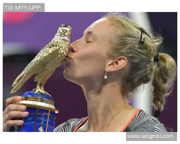 梅尔滕斯：从天才少年到足球明星的辉煌旅程与成就